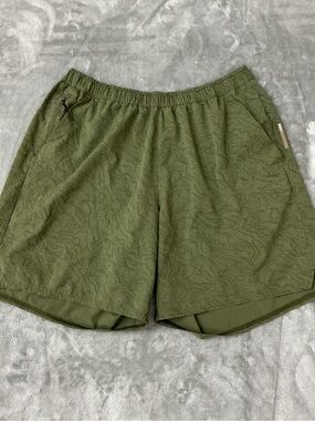 REI Co-Op Trailmade Swim Trunks Mens Large lined green topographic print pockets